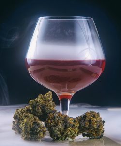 marihuana y vino